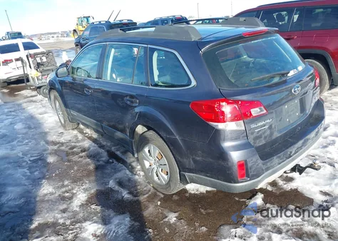 2013 Subaru Outback 2.5I z USA, uszkodzony, nr VIN 4S4BRCAC8D3232497